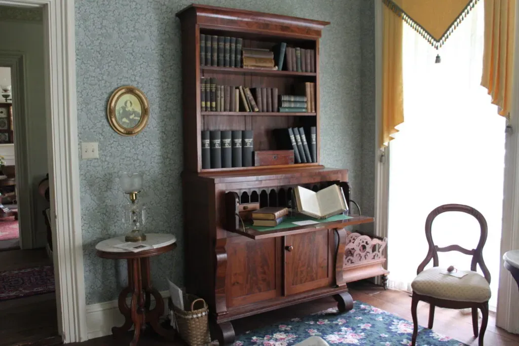 Moses Parlor Desk