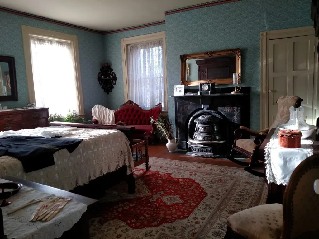 Master Bedroom 2