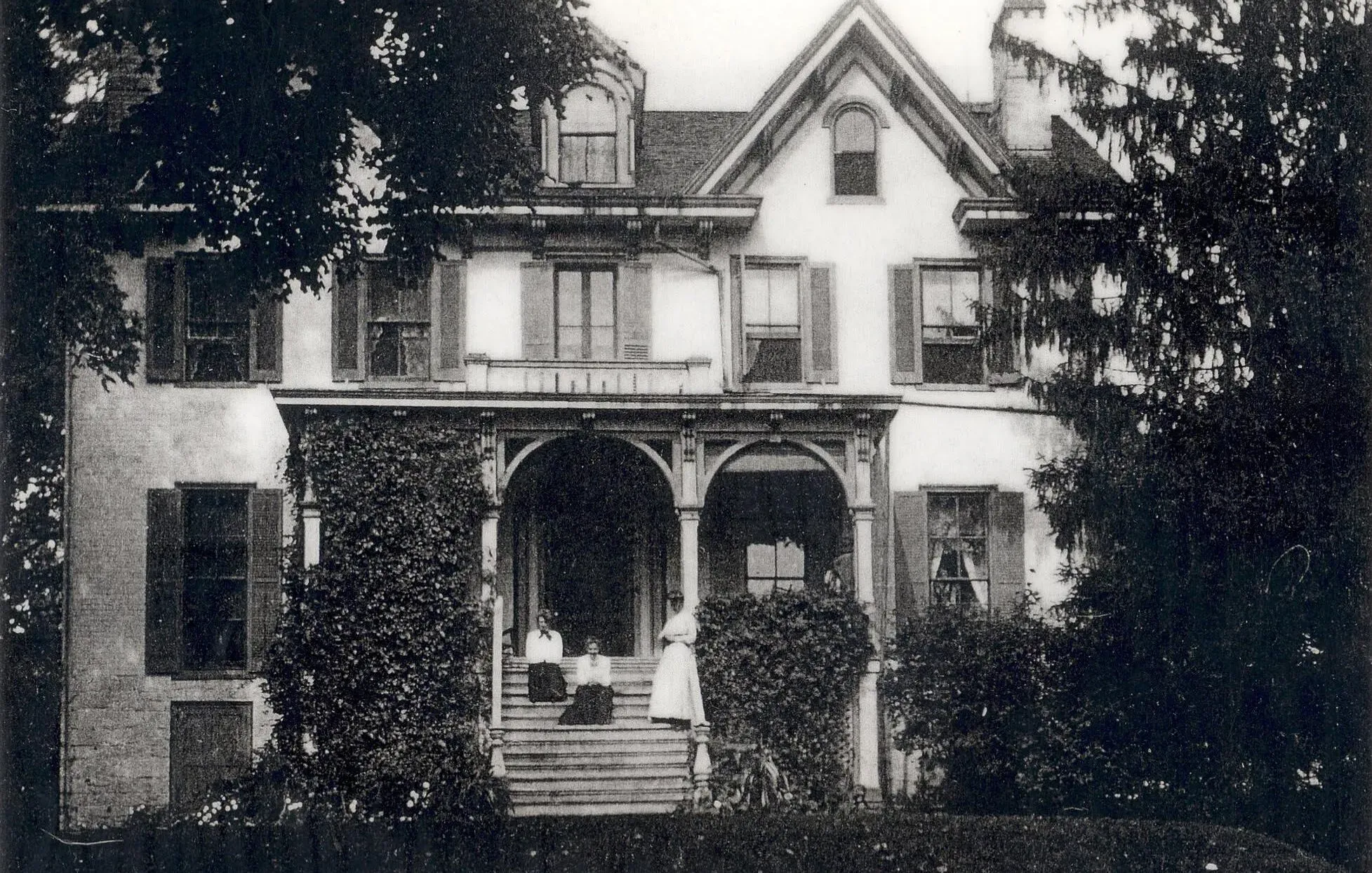 Centre Mansion Porch